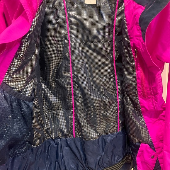 Columbia ski jacket with detachable hood - Picture 3 of 7